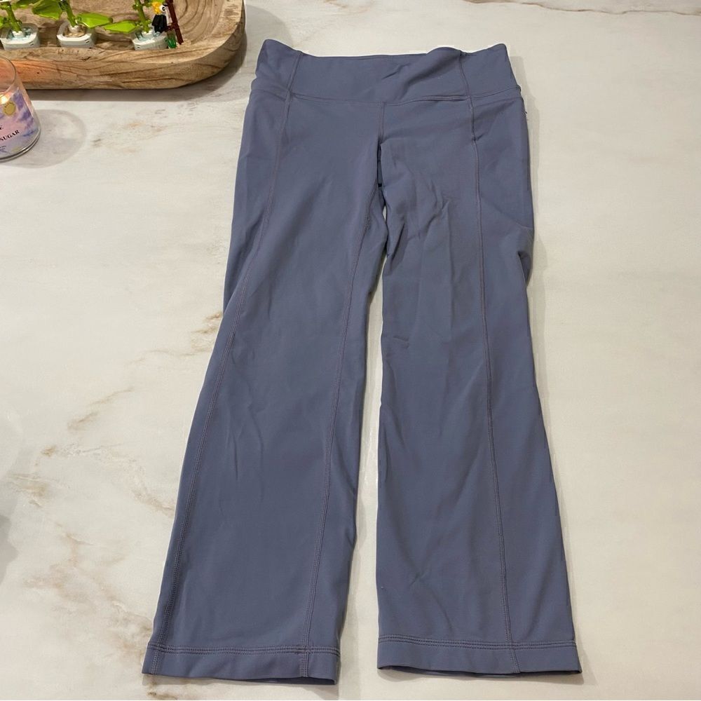 Athleta wide leg cropped leggings size medium grayish blue